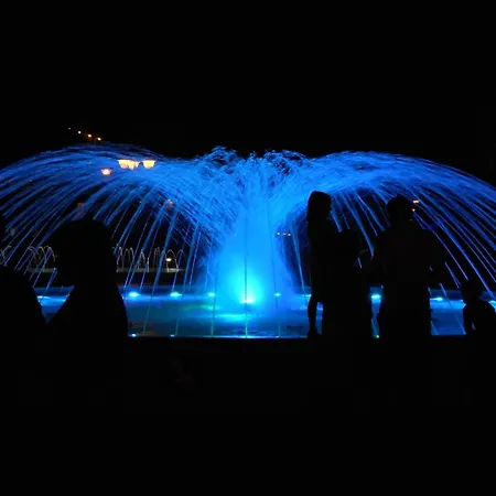 Appartamento With A Comfortable Sunlit Terrace